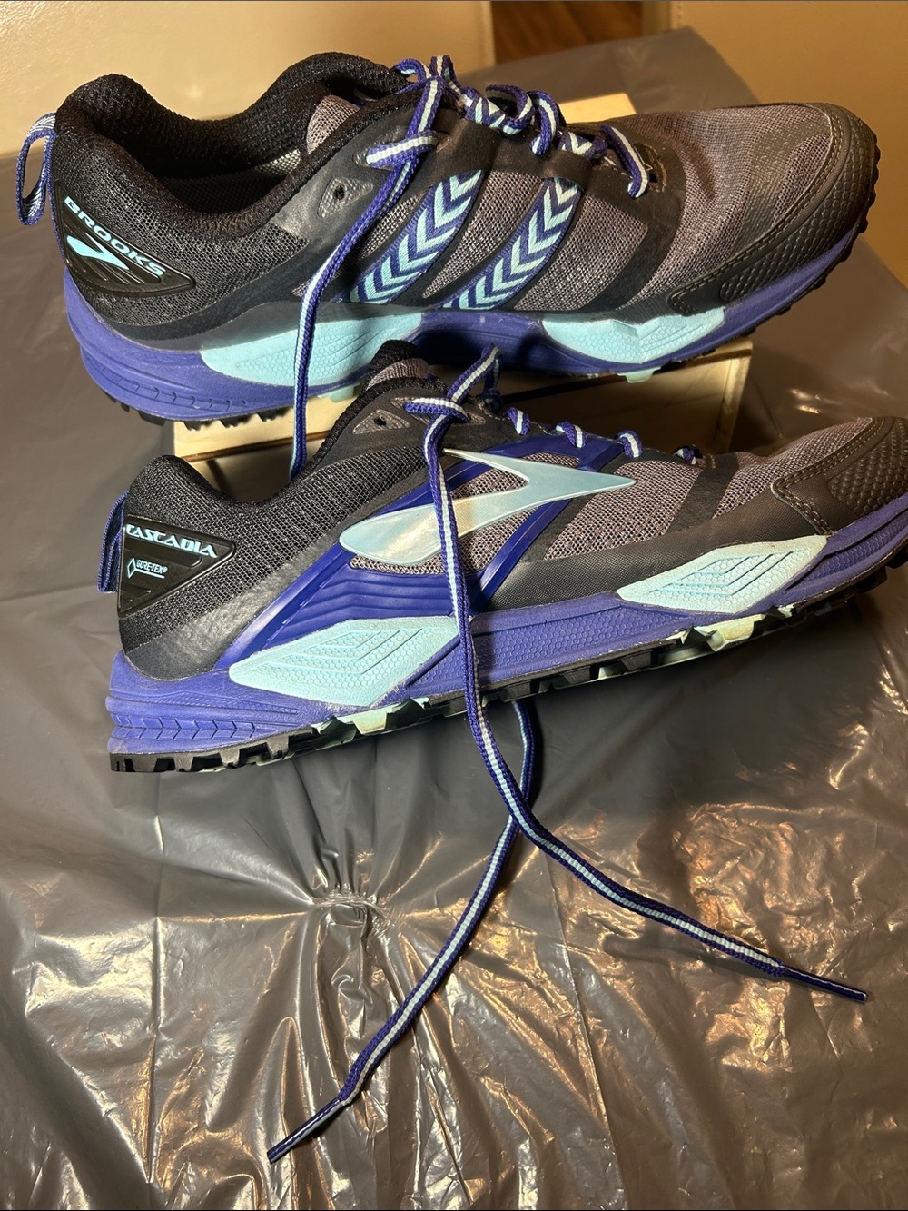 Brooks Women's Cascadia 12 Trail Athletic running Shoes Med(B) Size: 9.5 - Picture 7 of 7